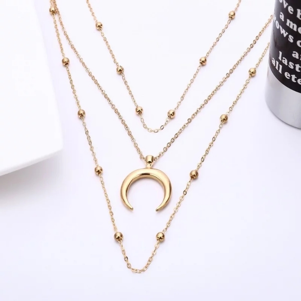 ๐โจ Crescent Layer Necklace - Picture 2 of 4